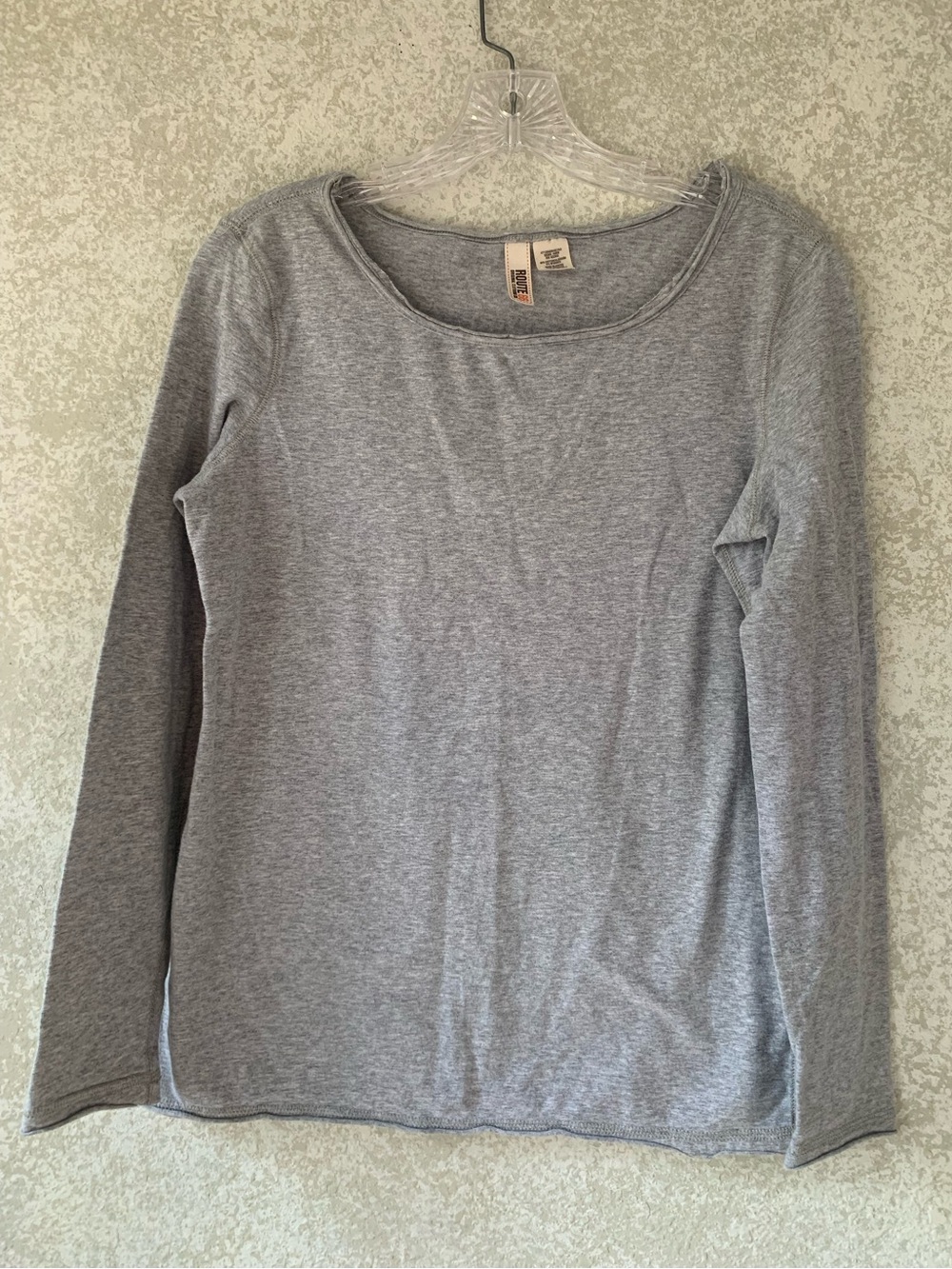 Route 66 Heather Gray Long-Sleeve Scoop Neck Tee